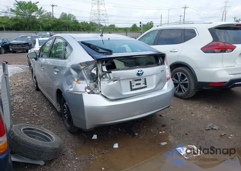 2014 Toyota Prius Two z USA, uszkodzony, nr VIN JTDKN3DU2E0369975